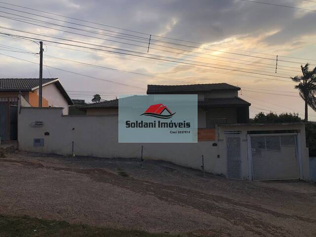 Casa para Venda em Mairiporã - 2