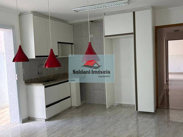 Casa para Venda em Atibaia - 2