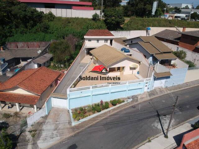 Casa para Venda em Mairiporã - 2