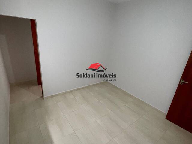 Casa para Venda em Mairiporã - 4